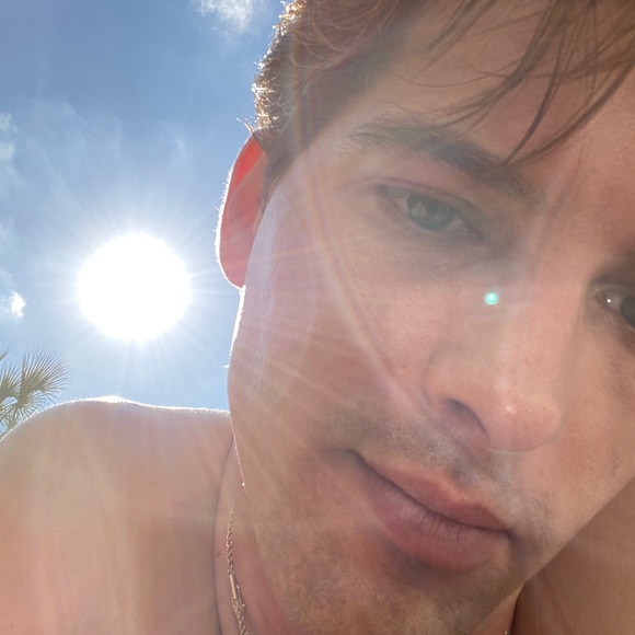 Meet your Posher, Justin - Picture 4 of 5